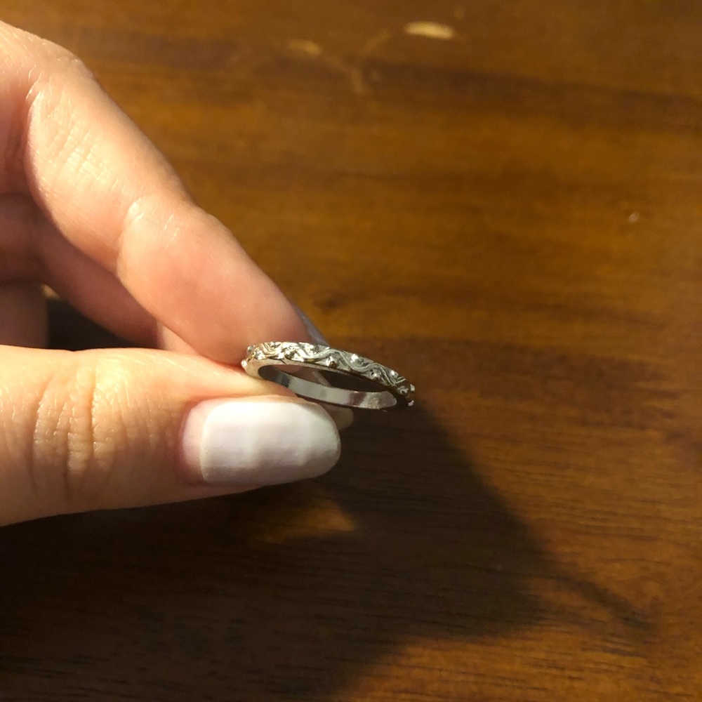 ✨FREE✨ Silver Ring 🤍